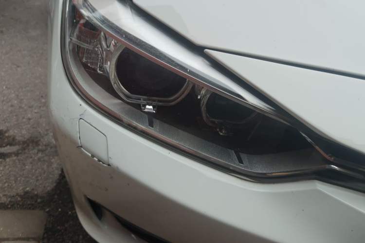 Used BMW 3 Series 2013 320i Sport Edition Right Front Headlight