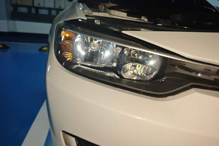 Used BMW 3 Series 2013 316i Active Edition Right Front Headlight