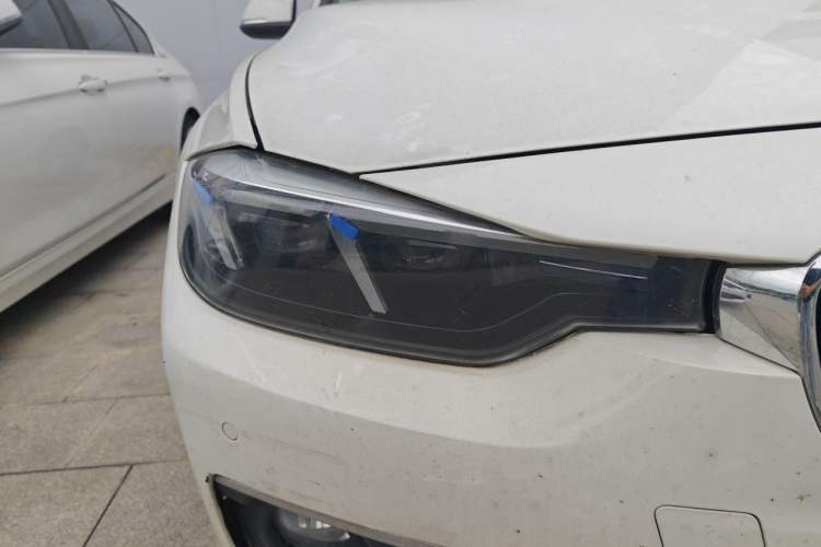 Used BMW 3 Series 2013 320i Active Edition Right Front Headlight