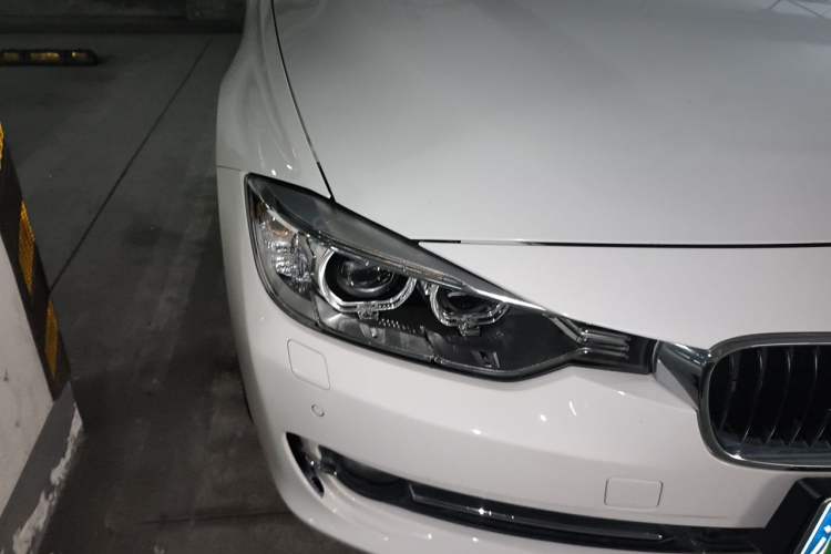 Used BMW 3 Series 2013 320Li Fashion Model Right Front Headlight