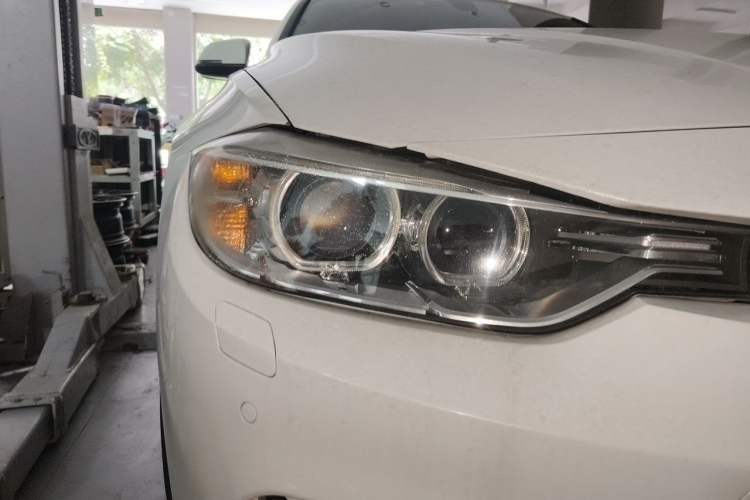 Used BMW 3 Series 2013 320Li Fashion Model Right Front Headlight