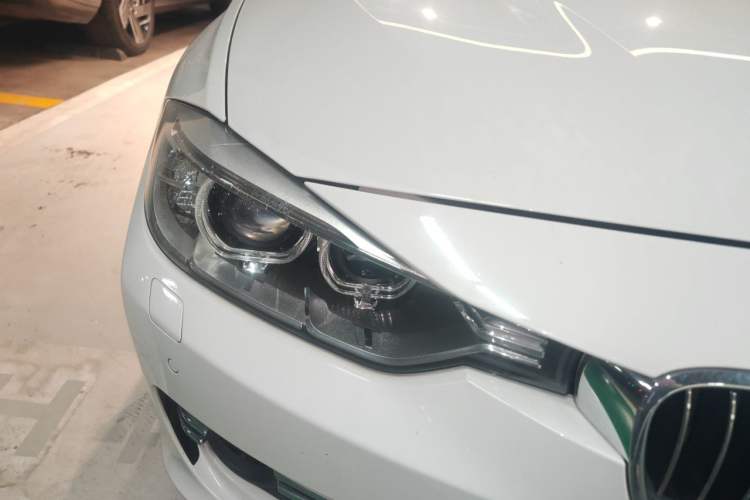 Used BMW 3 Series 2013 320Li Luxury Design Package Right Front Headlight