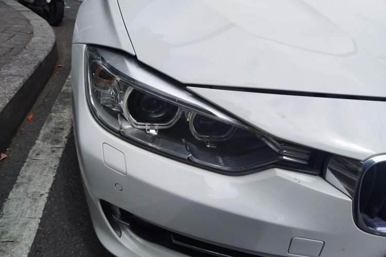 Used BMW 3 Series 2013 320Li Fashion Model Right Front Headlight