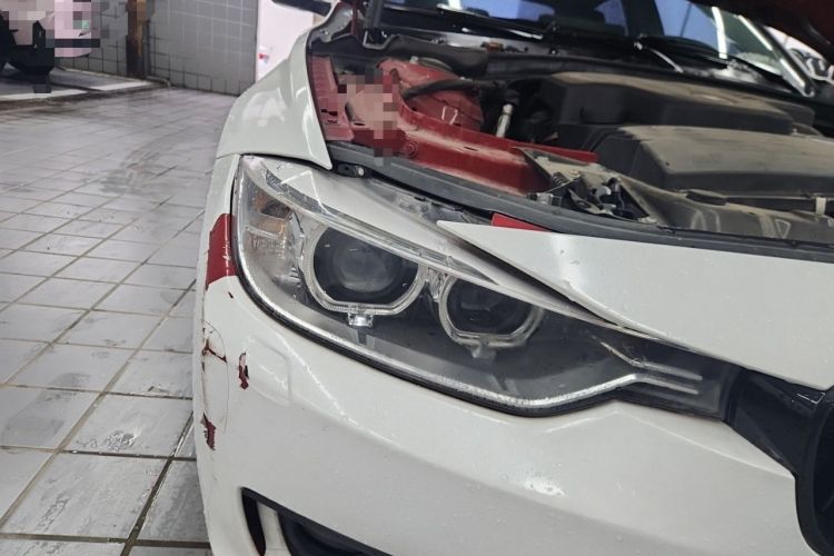 Used BMW 3 Series 2013 320i Sport Edition Right Front Headlight