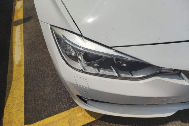 Used BMW 3 Series 2013 320i Sport Design Package Right Front Headlight