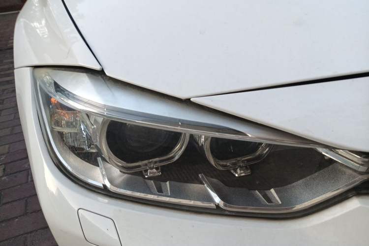 Used BMW 3 Series 2013 320Li Fashion Model Right Front Headlight