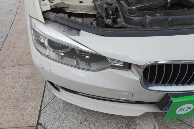 Used BMW 3 Series 2013 320Li Luxury Design Package Right Front Headlight