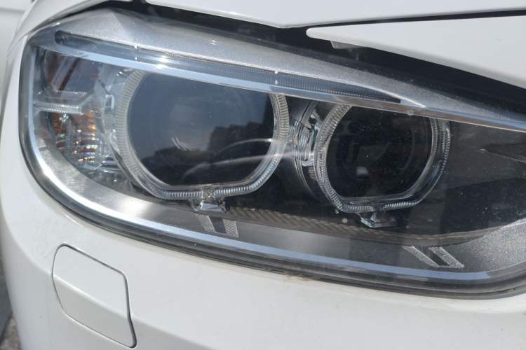 Used BMW 3 Series 2013 Restyled 320i Sport Design Package Right Front Headlight