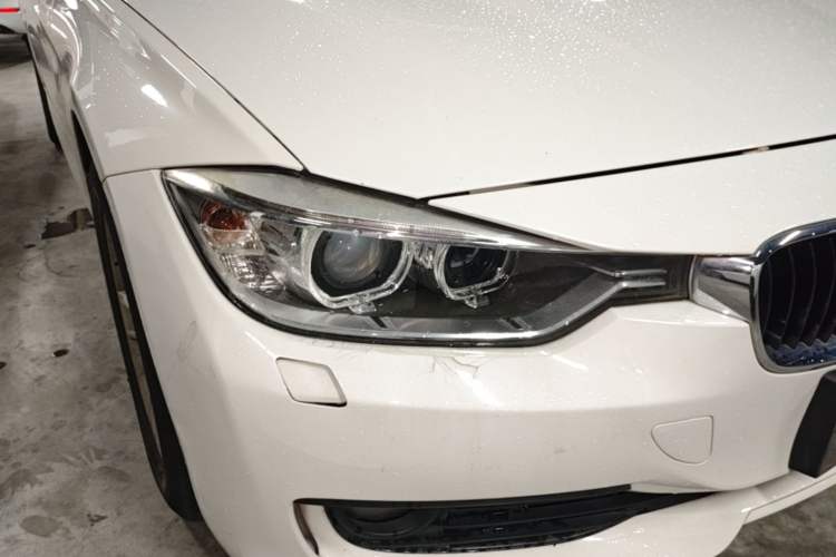 Used BMW 3 Series 2013 320i Sport Edition Right Front Headlight