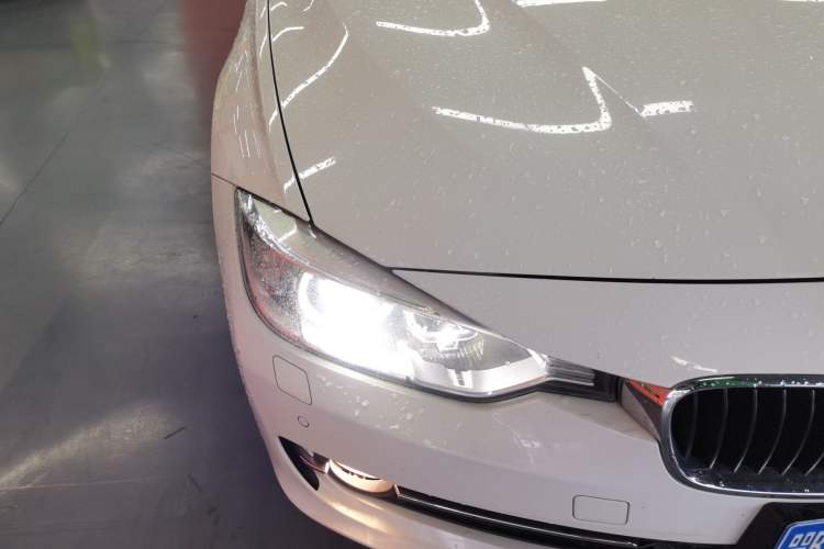 Used BMW 3 Series 2013 320Li Fashion Model Right Front Headlight