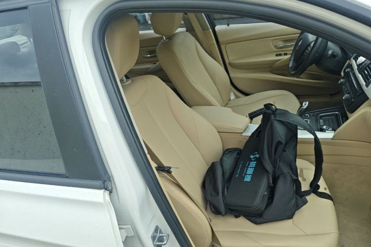 Used BMW 3 Series 2013 320i Active Edition Right Front Seat