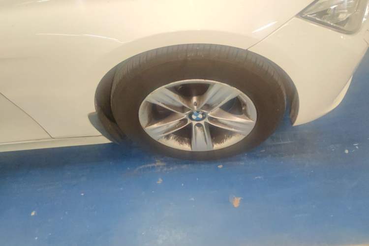 Used BMW 3 Series 2013 320i Sport Edition Right Front Wheel Hub