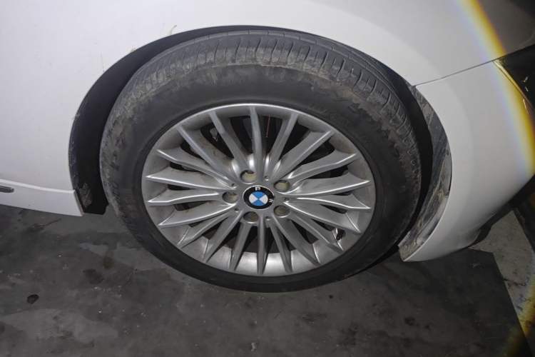 Used BMW 3 Series 2013 320Li Fashion Design Package Right Front Wheel Hub