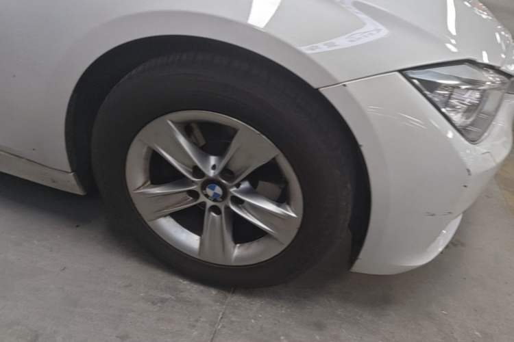 Used BMW 3 Series 2013 320i Sport Edition Right Front Wheel Hub