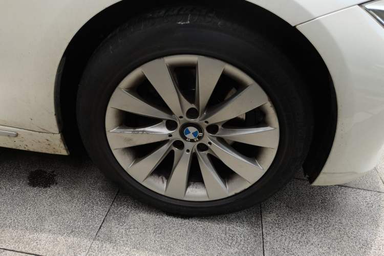 Used BMW 3 Series 2013 320Li Fashion Design Package Right Front Wheel Hub