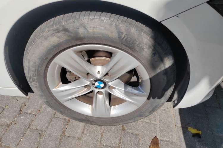 Used BMW 3 Series 2013 320i Sport Edition Right Front Wheel Hub