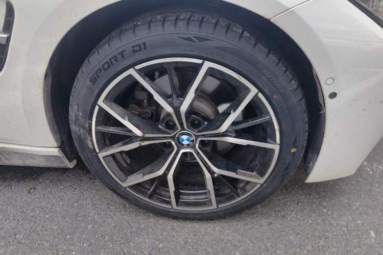 Used BMW 3 Series 2013 Restyled 328i M Sport Edition Right Front Wheel Hub