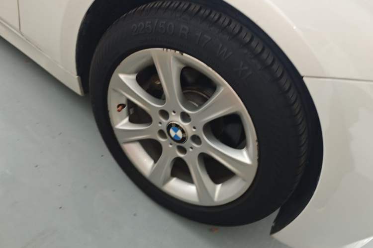 Used BMW 3 Series 2013 320i Sport Touring Edition Right Front Wheel Hub