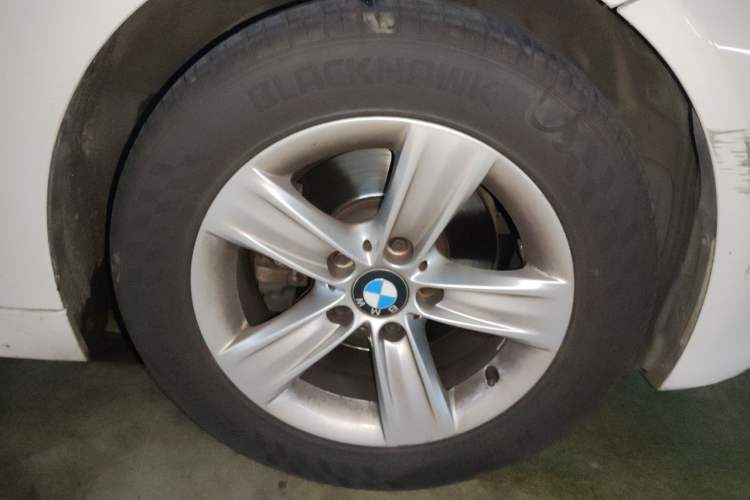 Used BMW 3 Series 2013 320i Sport Edition Right Front Wheel Hub