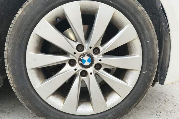 Used BMW 3 Series 2013 320Li Fashion Design Package Right Front Wheel Hub