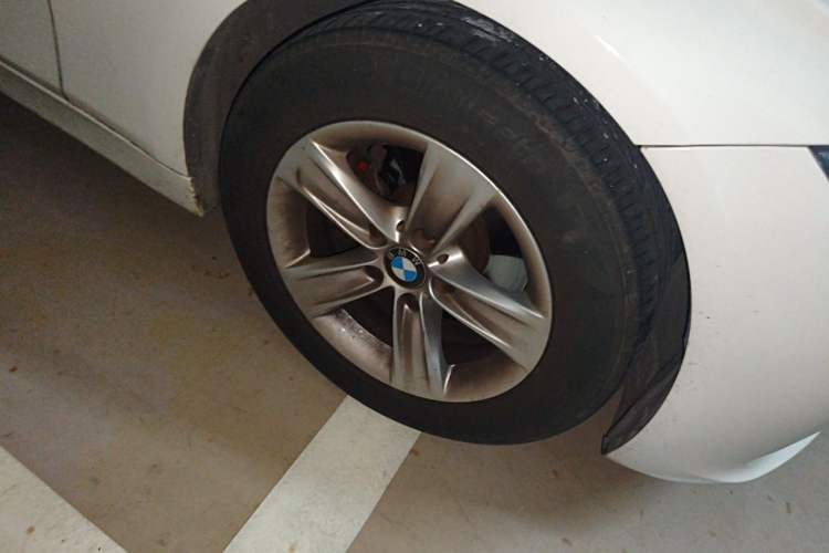 Used BMW 3 Series 2013 320i Sport Edition Right Front Wheel Hub