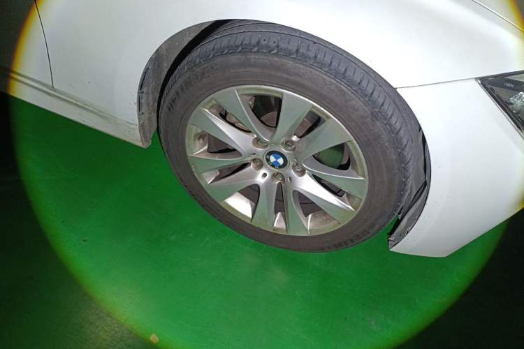 Used BMW 3 Series 2013 Facelifted 328i Sport Design Package Right Front Wheel Hub