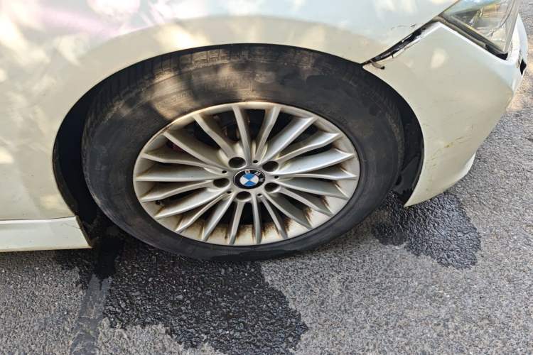 Used BMW 3 Series 2013 320Li Luxury Design Package Right Front Wheel Hub
