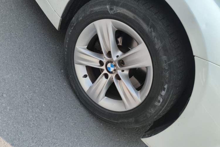 Used BMW 3 Series 2013 320i Sport Edition Right Front Wheel Hub