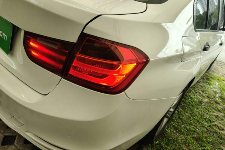 Used BMW 3 Series 2013 320i Sport Edition Right Rear Taillight