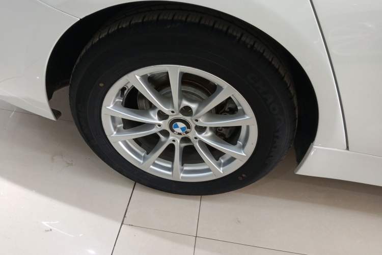 Used BMW 3 Series 2013 316i Active Edition Right Rear Wheel Hub