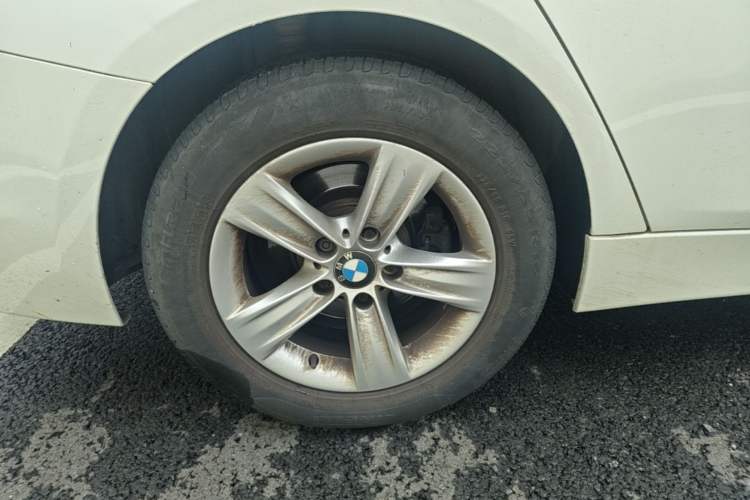 Used BMW 3 Series 2013 320i Active Edition Right Rear Wheel Hub