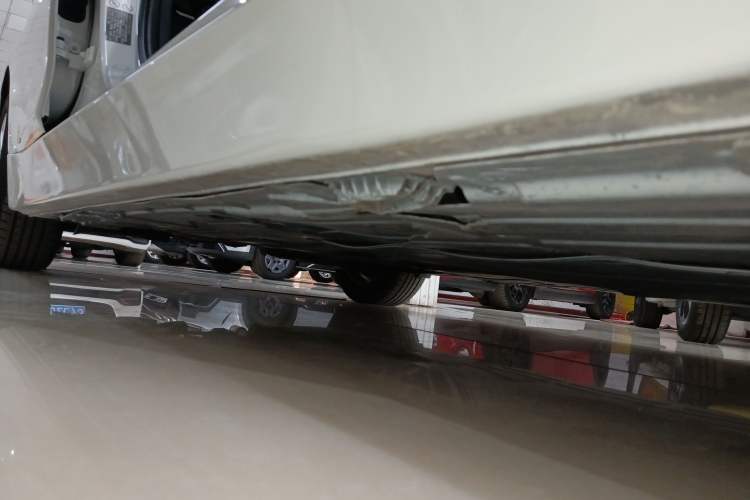 Used BMW 3 Series 2013 316i Active Edition Right Side Sill