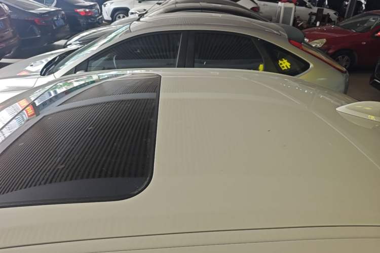 Used BMW 3 Series 2013 320Li Fashion Model Roof