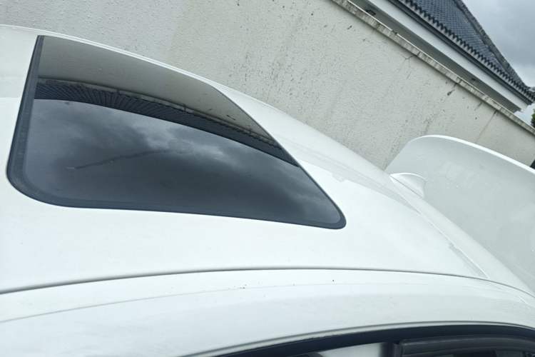 Used BMW 3 Series 2013 320i Active Edition Roof