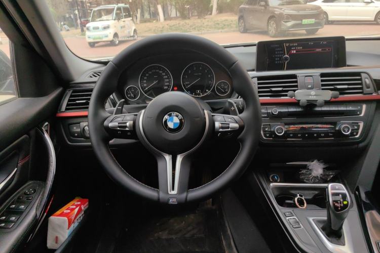Used BMW 3 Series 2013 320i Sport Design Package Steering Wheel