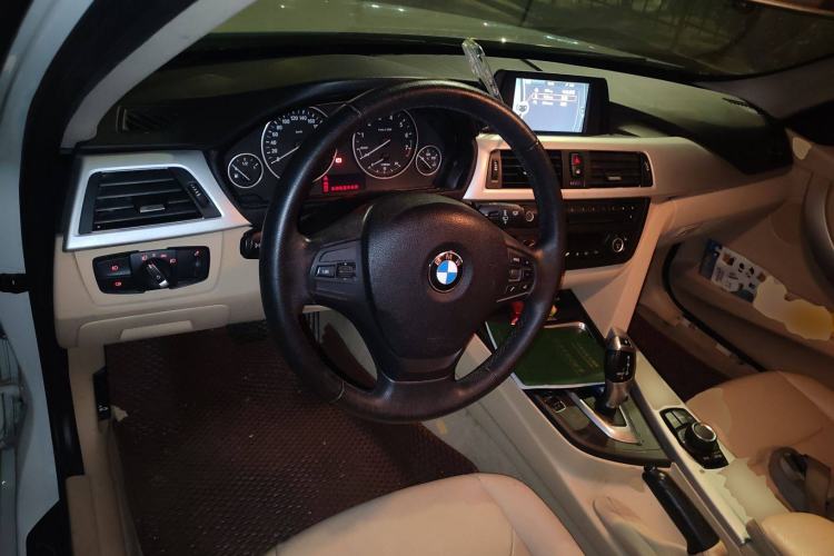 Used BMW 3 Series 2013 320i Sport Edition Steering Wheel