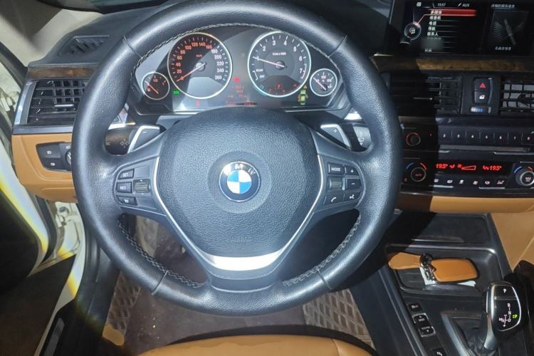 Used BMW 3 Series 2013 320Li Fashion Design Package Steering Wheel