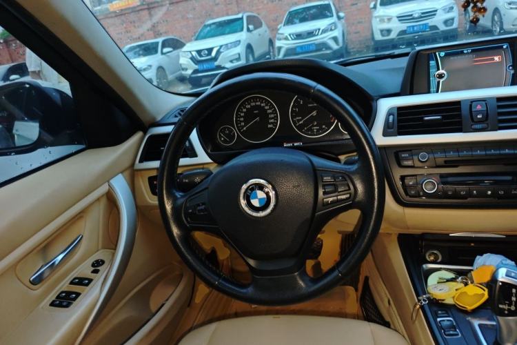 Used BMW 3 Series 2013 320i Sport Edition Steering Wheel
