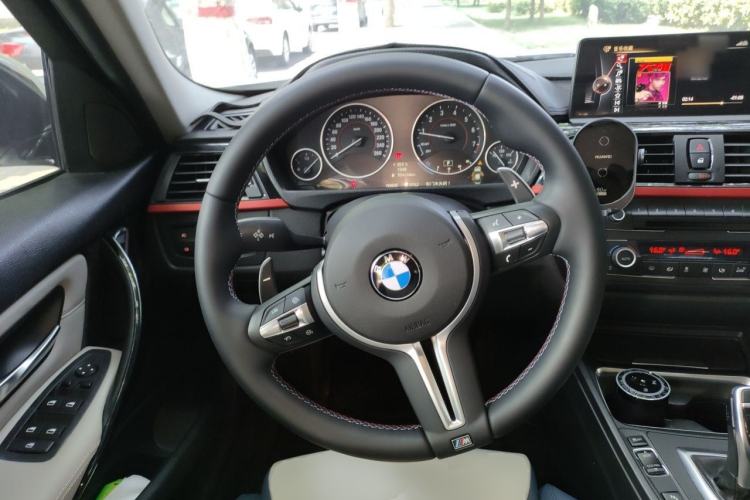 Used BMW 3 Series 2013 328i Sport Design Package Steering Wheel