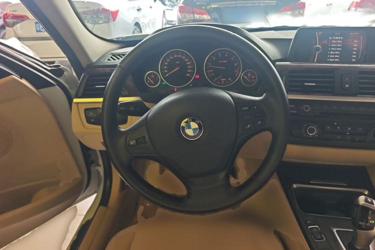 Used BMW 3 Series 2013 320Li Fashion Model Steering Wheel