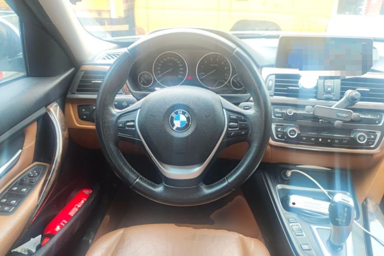 Used BMW 3 Series 2013 Facelift 320Li Fashion Design Package Steering Wheel