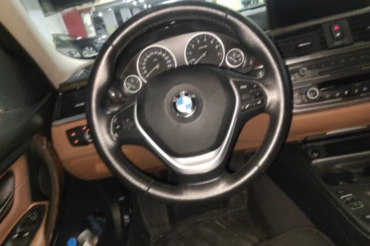Used BMW 3 Series 2013 320Li Luxury Design Package Steering Wheel