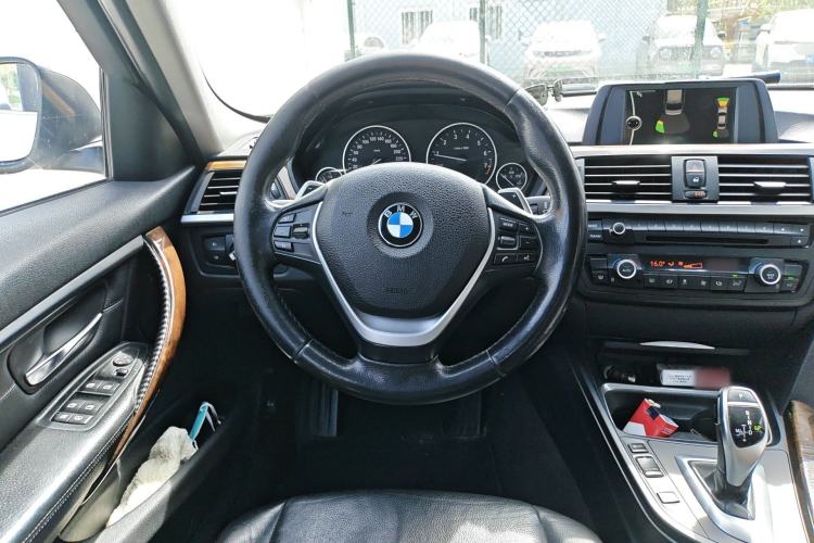 Used BMW 3 Series 2013 328Li Fashion Edition Steering Wheel