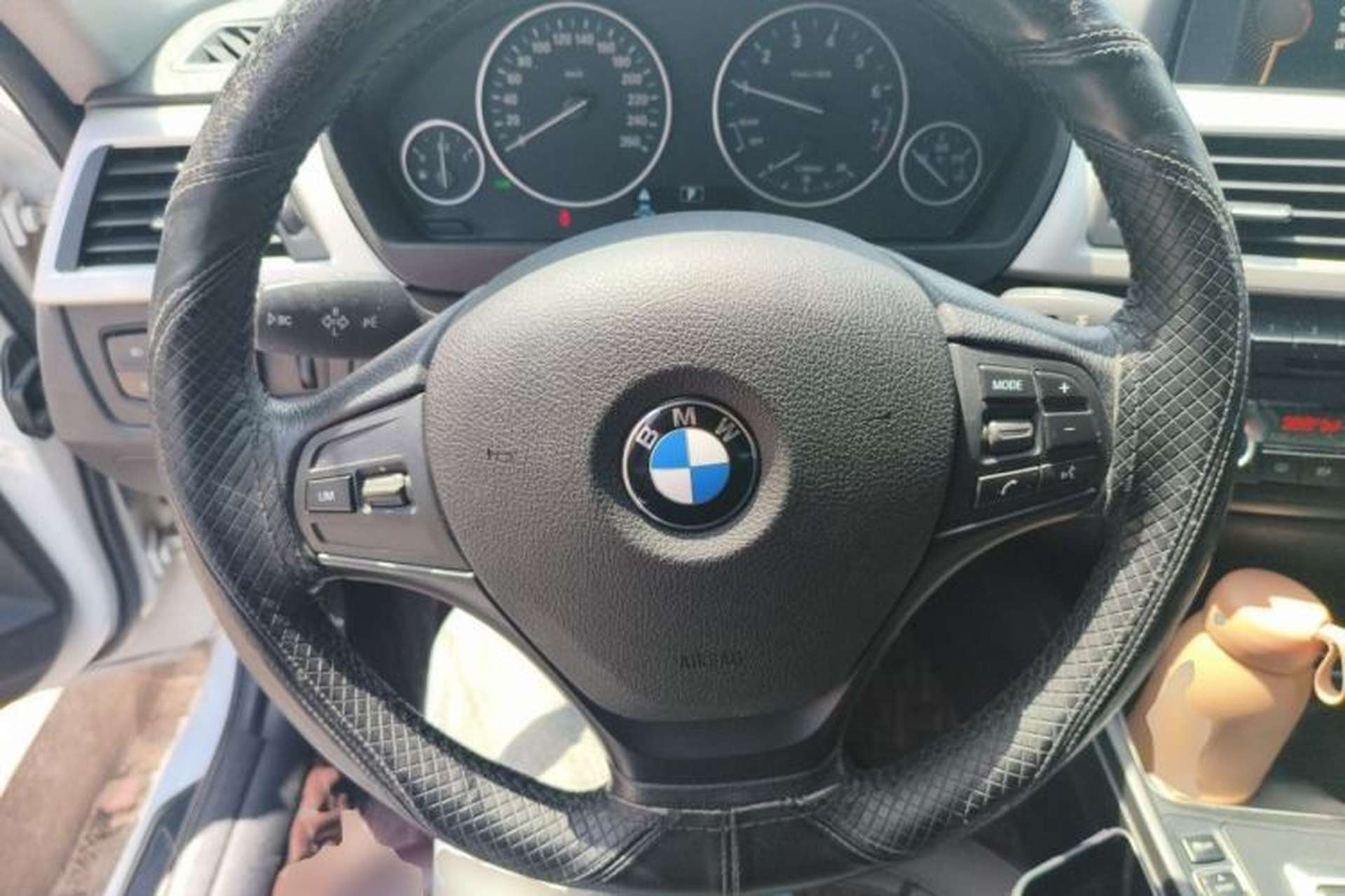 Used BMW 3 Series 2013 Facelifted 320Li Luxury Design Package Steering Wheel