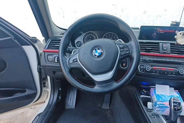 Used BMW 3 Series 2013 320i Sport Design Package Steering Wheel