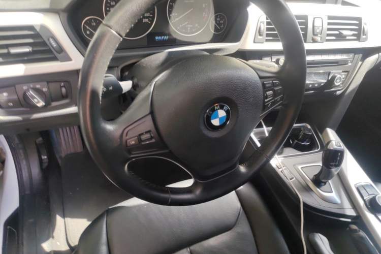 Used BMW 3 Series 2013 320i Sport Edition Steering Wheel