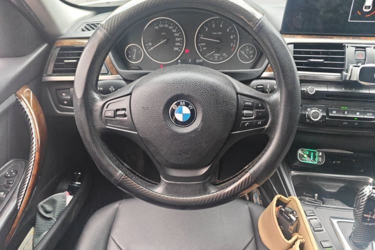 Used BMW 3 Series 2013 320Li Fashion Model Steering Wheel