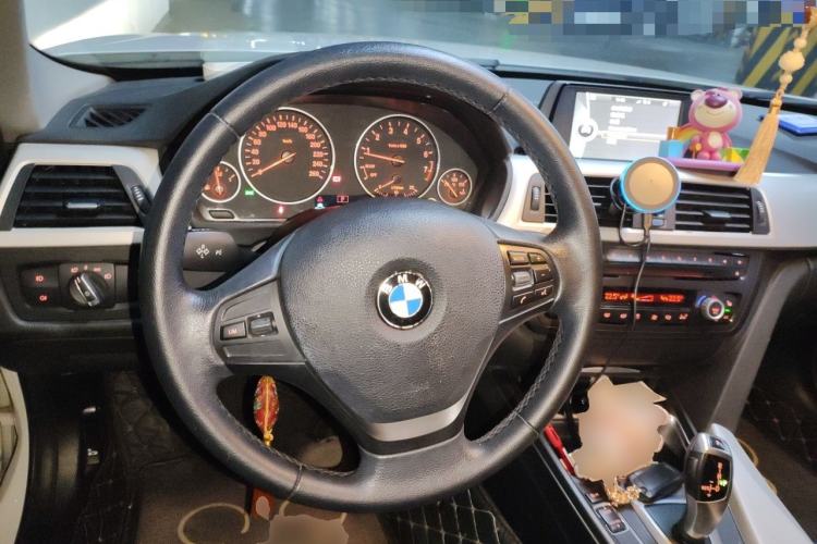 Used BMW 3 Series 2013 320i Sport Edition Steering Wheel