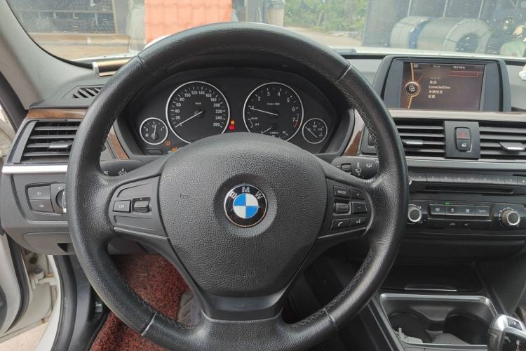 Used BMW 3 Series 2013 320Li Fashion Model Steering Wheel