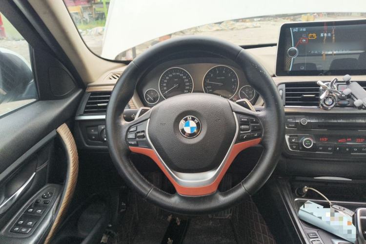 Used BMW 3 Series 2013 320Li Fashion Design Package Steering Wheel